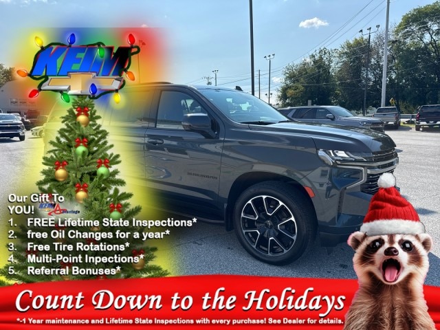 2022 Chevrolet Suburban RST's photo