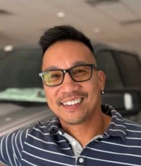 Staff member Mike Chua from 21d7bffde3e1