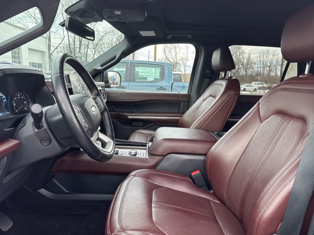 Used 2022 Ford Expedition Limited with VIN 1FMJU2AT2NEA41135 for sale in Paradise, PA