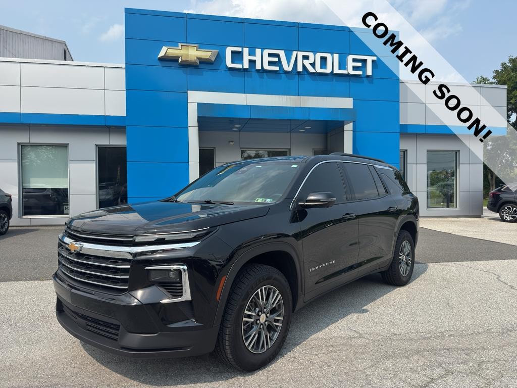 Used 2024 Chevrolet Traverse LT SUV