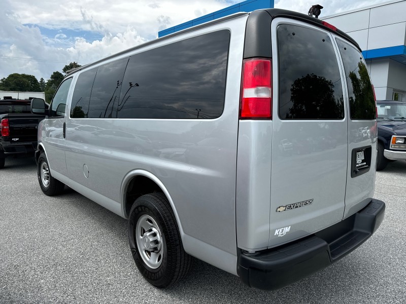 Used 2019 Chevrolet Express Passenger LS with VIN 1GAWGEFP3K1312892 for sale in Paradise, PA