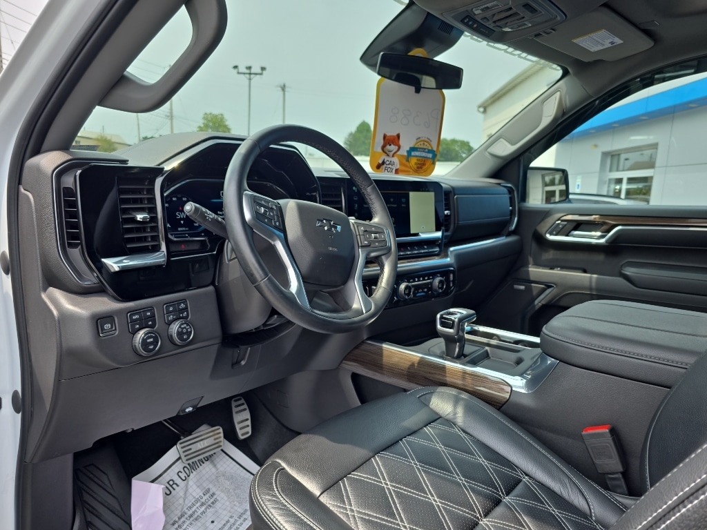 2023 Chevrolet Silverado 1500 RST - Photo 9