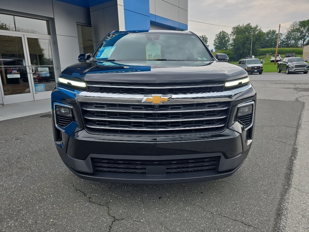 Used 2024 Chevrolet Traverse LT SUV