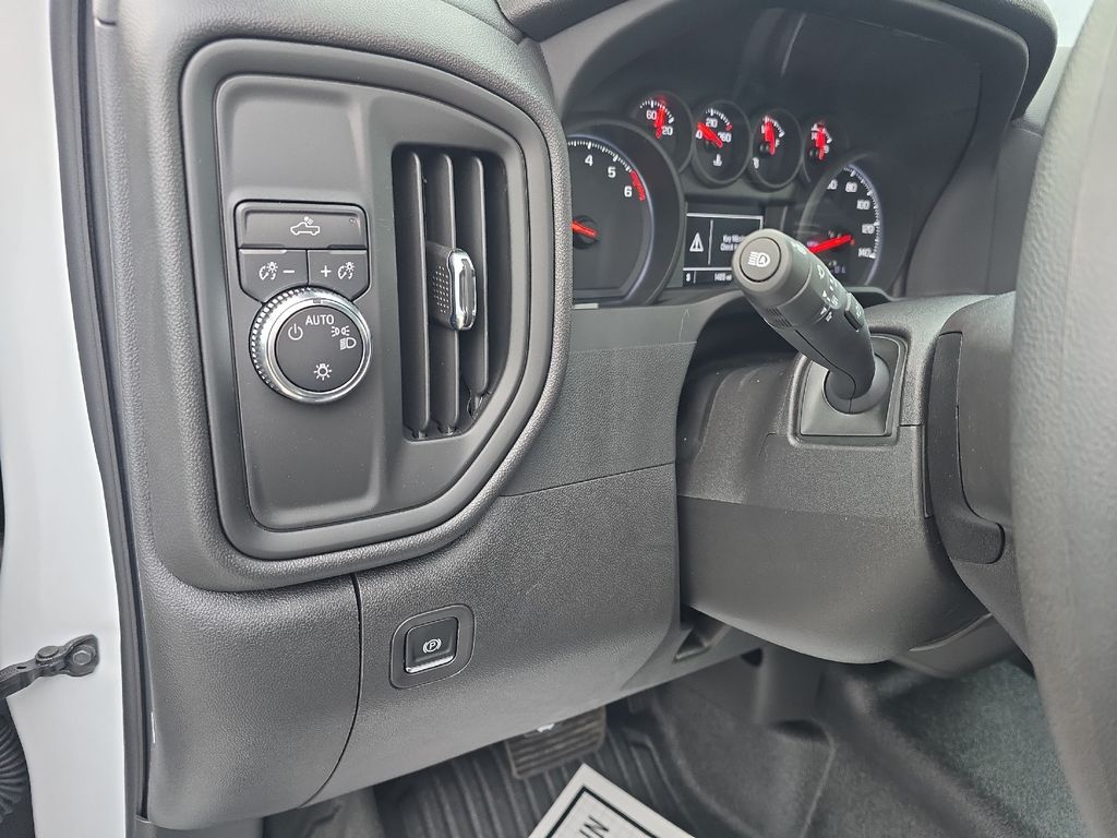2025 GMC Sierra 1500 Pro - Photo 18