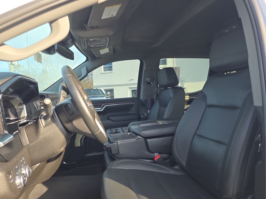 2024 GMC Sierra 1500 SLT - Photo 10