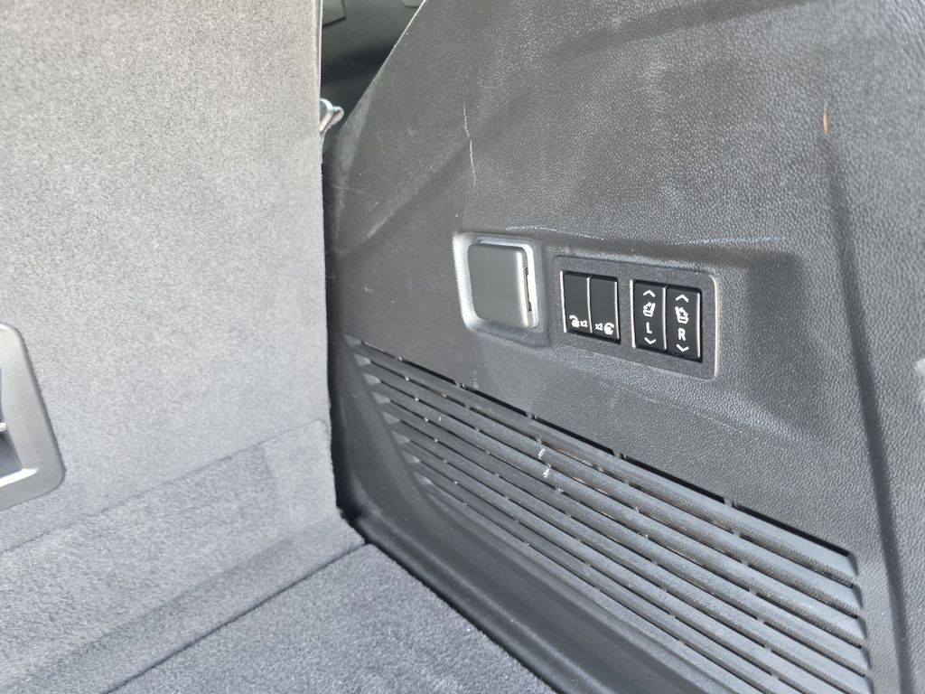 2022 Chevrolet Tahoe RST - Photo 12