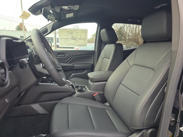 2026 Chevrolet Colorado Trail Boss photo 3