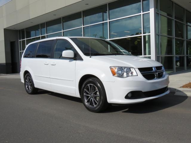 Used 2017 Dodge Grand Caravan SXT with VIN 2C4RDGCG5HR825241 for sale in Belmont, NC