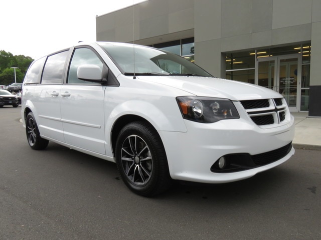 Used 2017 Dodge Grand Caravan GT with VIN 2C4RDGEGXHR851945 for sale in Belmont, NC