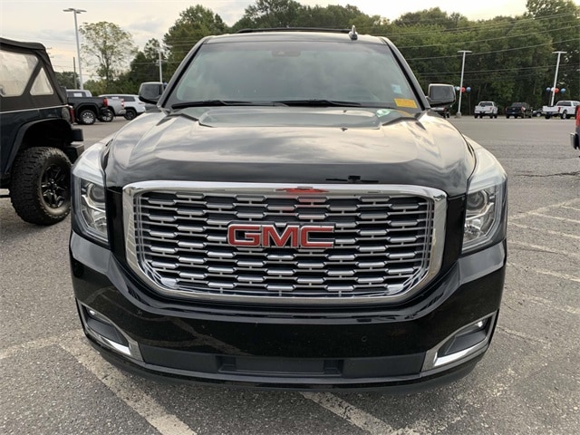 Used 2019 GMC Yukon XL Denali with VIN 1GKS2HKJ2KR230312 for sale in Belmont, NC