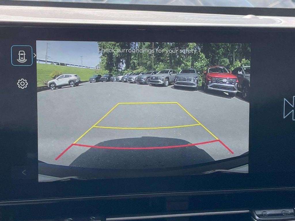 2025 Hyundai Kona SEL - Photo 23