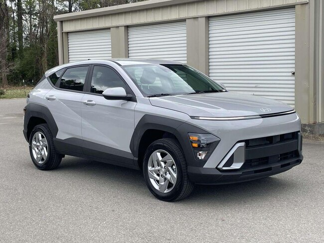 New 2026 Hyundai Kona SE AWD SUV near Belmont