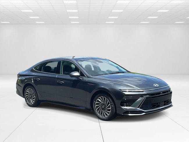 New 2026 Hyundai Sonata Hybrid Limited Sedan near Belmont