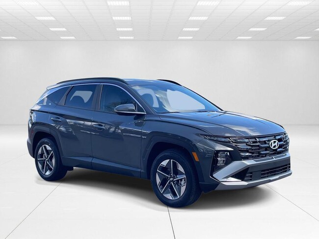 New 2026 Hyundai Tucson SEL Premium AWD SUV near Belmont