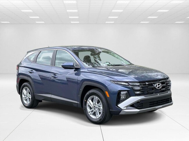 New 2026 Hyundai Tucson SE FWD SUV near Belmont