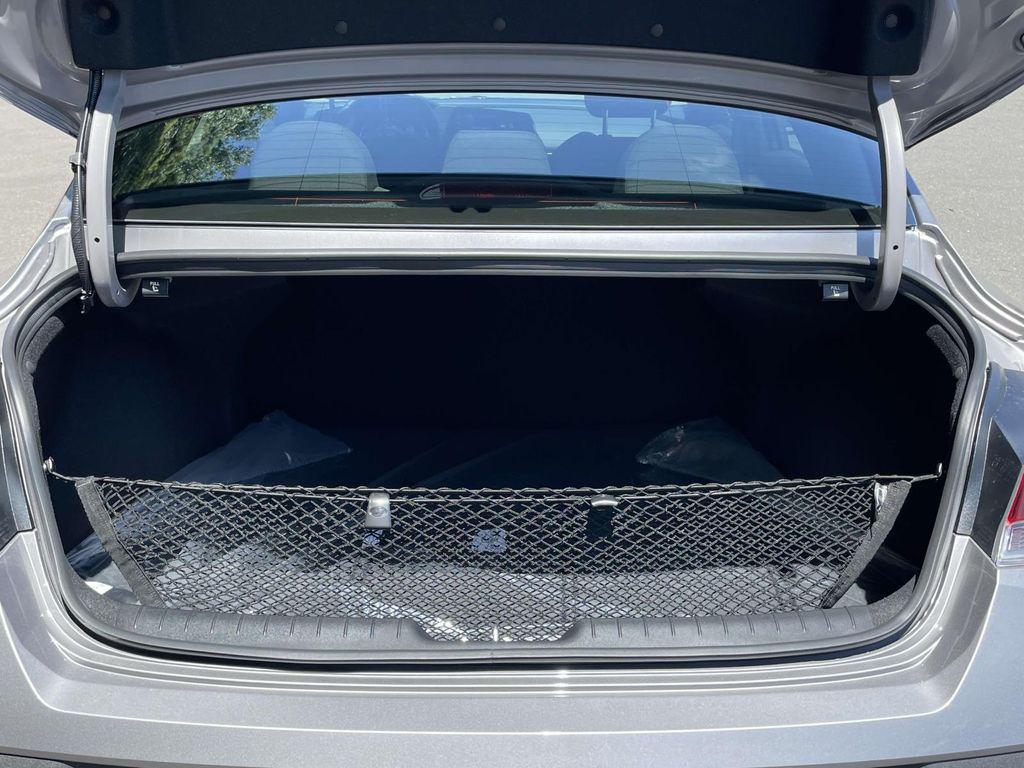 2025 Hyundai Elantra SEL - Photo 10