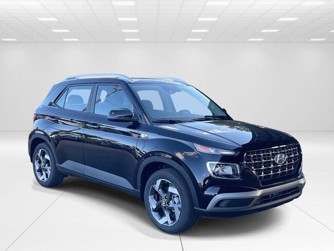 New 2026 Hyundai Venue SEL SUV near Belmont