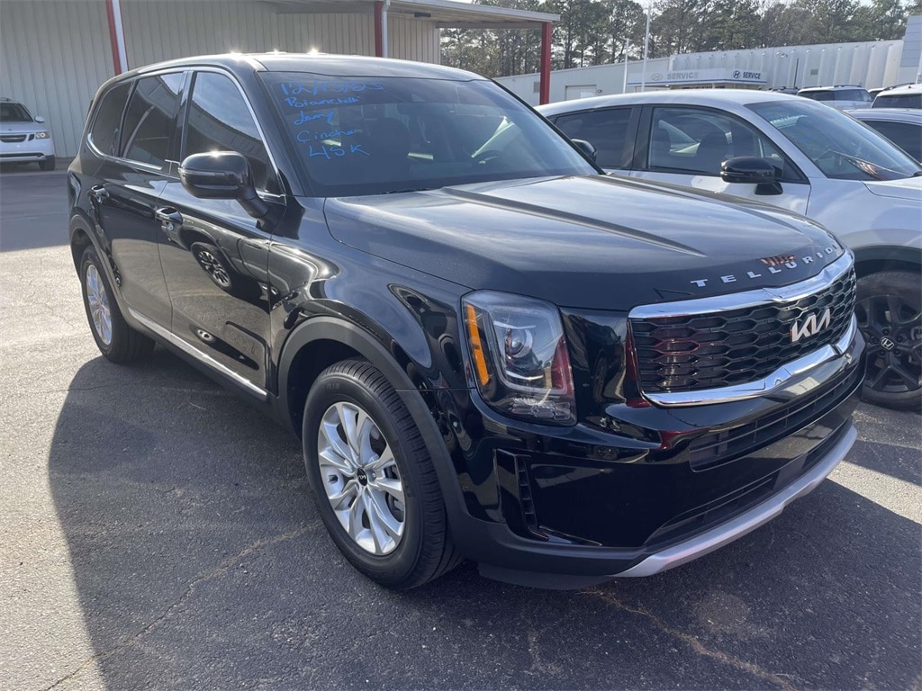 2022 Kia Telluride LX's photo