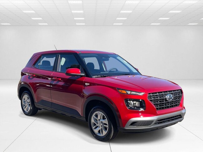 New 2026 Hyundai Venue SE SUV near Belmont