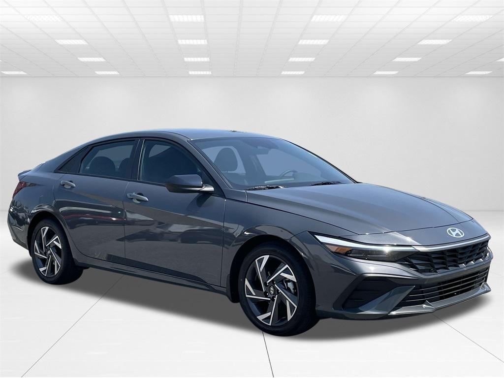 2025 Hyundai Elantra Sedan 