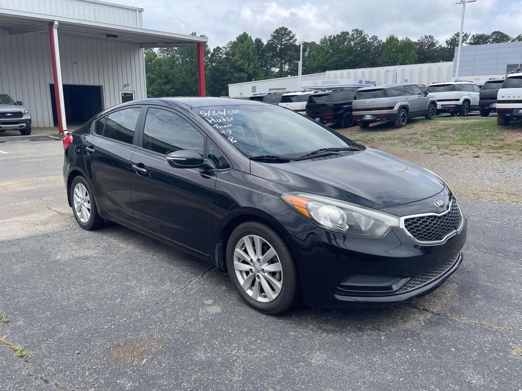 2016 Kia Forte LX AT's photo