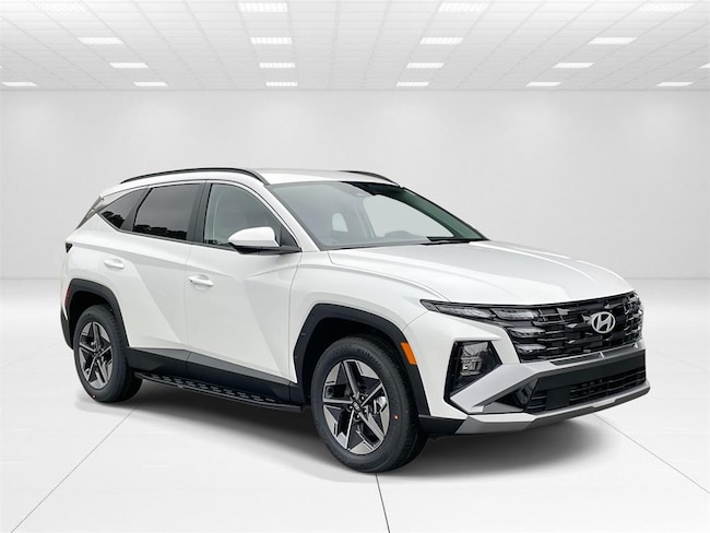 New 2026 Hyundai Tucson SEL SUV near Belmont