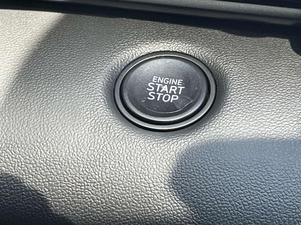 2025 Hyundai Elantra SEL - Photo 29