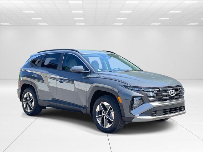 New 2026 Hyundai Tucson SEL AWD SUV near Belmont