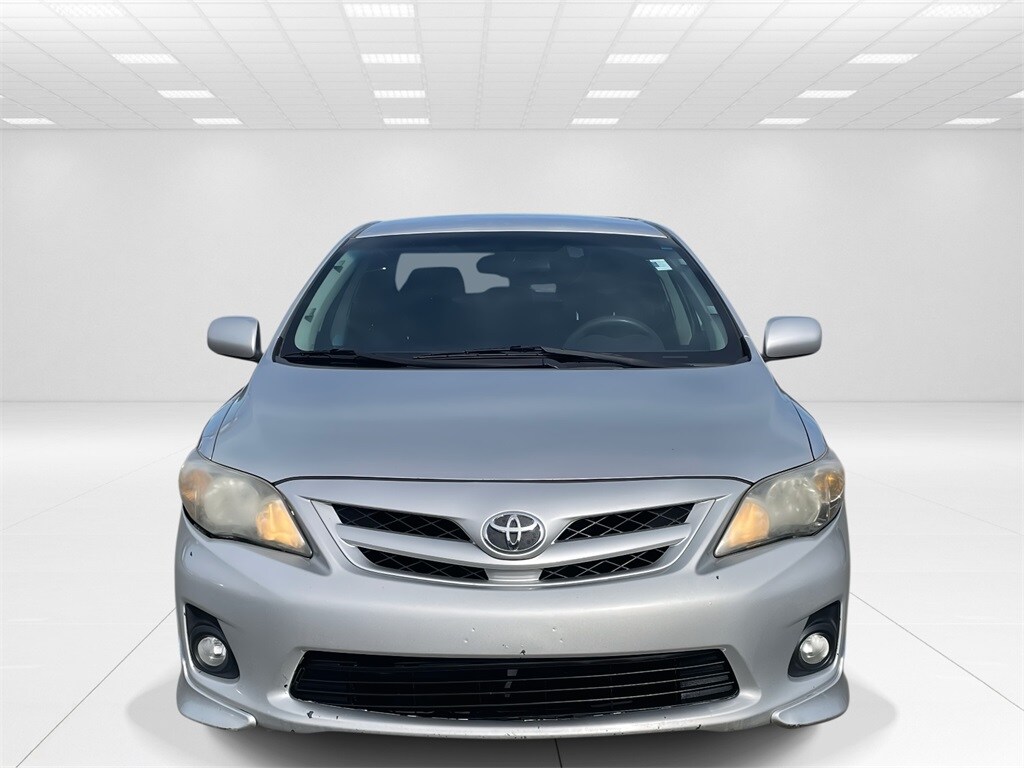 2011 Toyota Corolla S photo 3