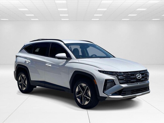 New 2026 Hyundai Tucson SEL AWD SUV near Belmont