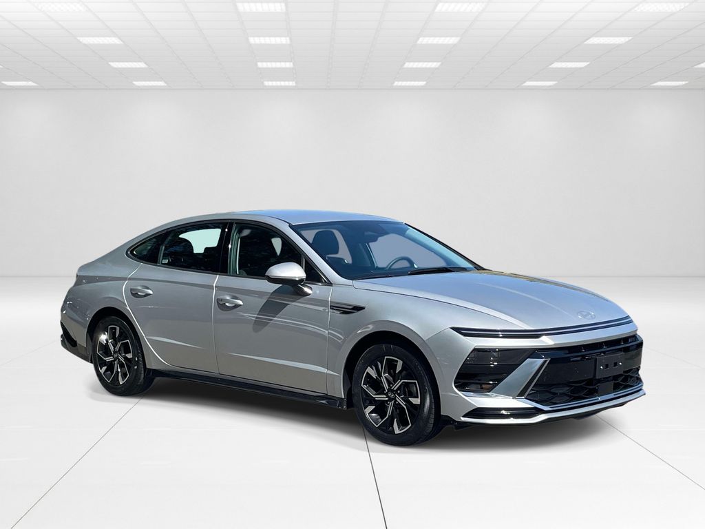 2025 Hyundai Sonata SEL's photo