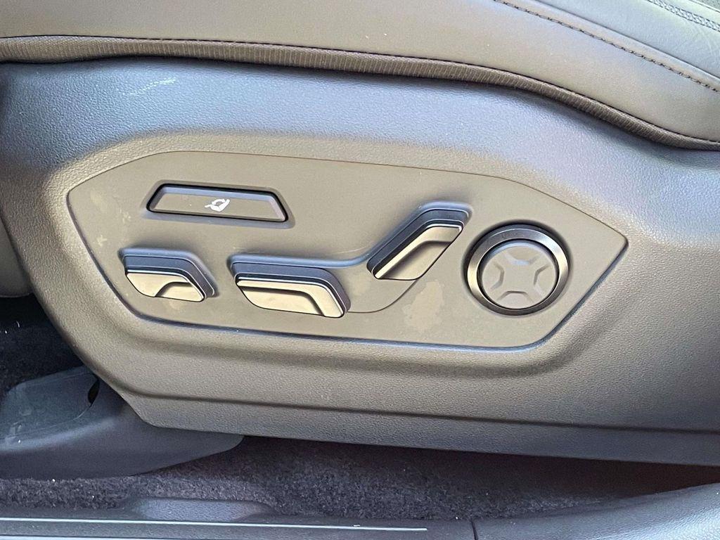 2026 Hyundai Santa Fe Calligraphy - Photo 18