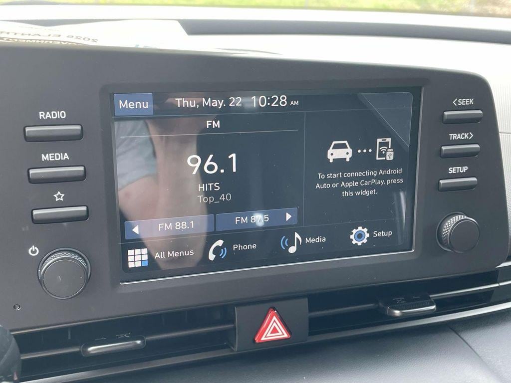 2025 Hyundai Elantra SEL - Photo 25