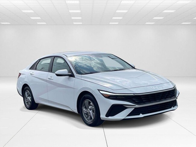 New 2026 Hyundai Elantra SE Sedan near Belmont