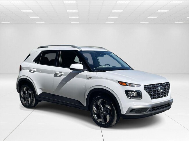 New 2026 Hyundai Venue SEL SUV near Belmont