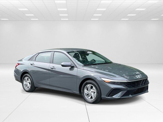 New 2026 Hyundai Elantra SE Sedan near Belmont