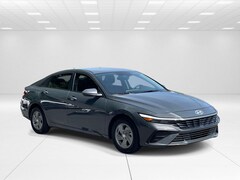 used 2025 Hyundai Elantra SE Sedan for sale near Fort Mills SC