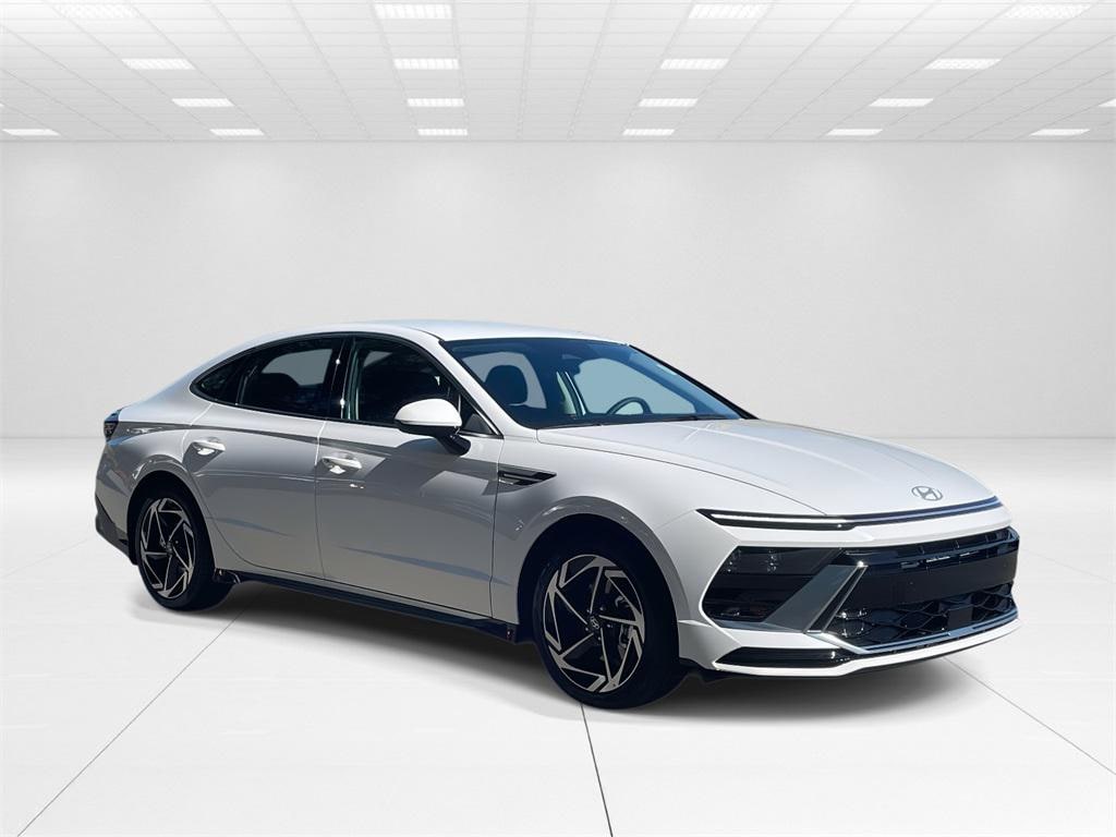 New 2026 Hyundai Sonata SEL Sport Sedan