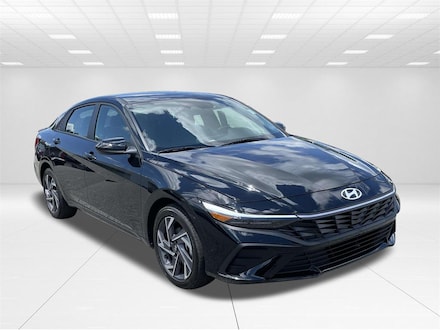 2025 Hyundai Elantra SEL Sport Sedan