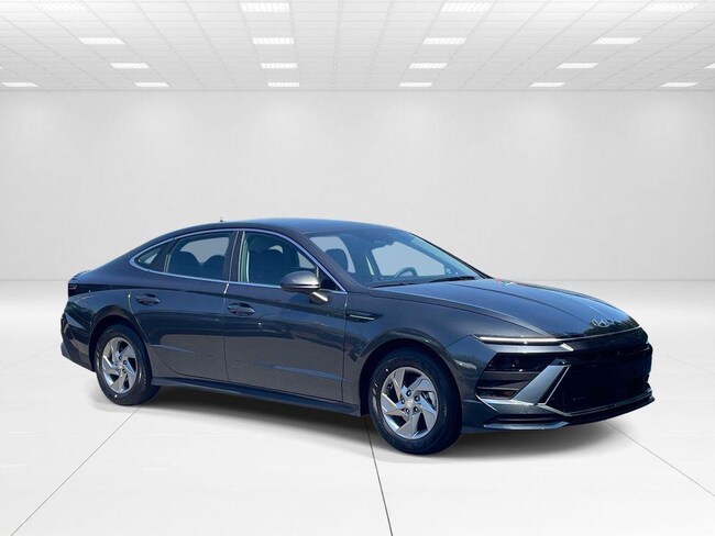 New 2026 Hyundai Sonata SE Sedan near Belmont