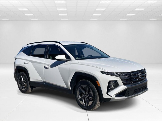 New 2026 Hyundai Tucson SEL SUV near Belmont