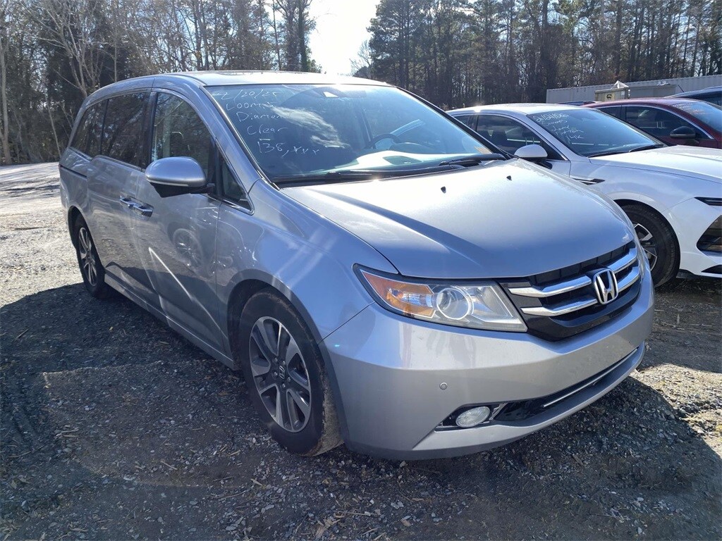 Used 2016 Honda Odyssey Touring Minivan/Van
