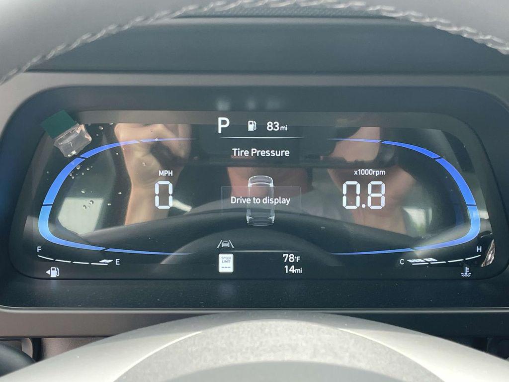 2025 Hyundai Elantra SEL - Photo 23