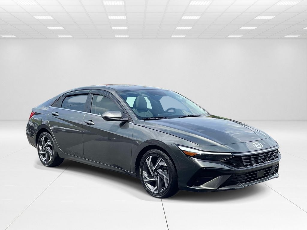 2025 Hyundai Elantra 2.0 Limited IVT's photo