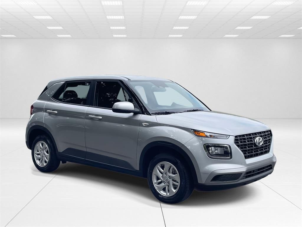 New 2026 Hyundai Venue SE SUV