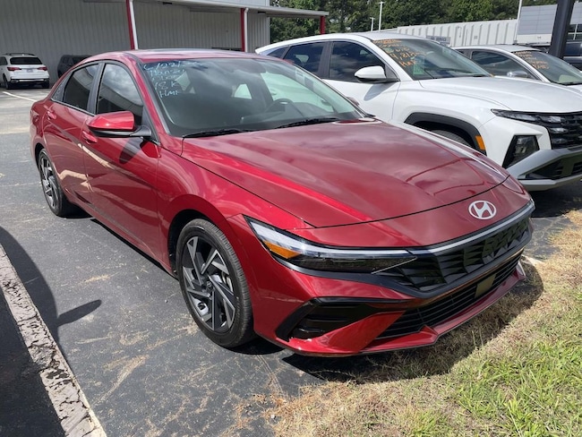 2024 Hyundai Elantra SEL Sedan