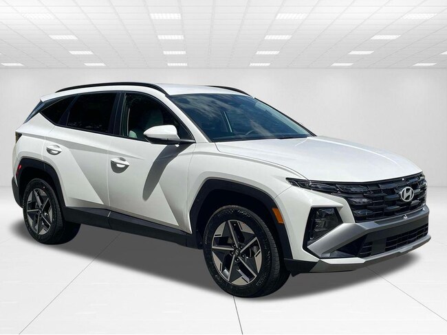 New 2026 Hyundai Tucson SEL AWD SUV near Belmont