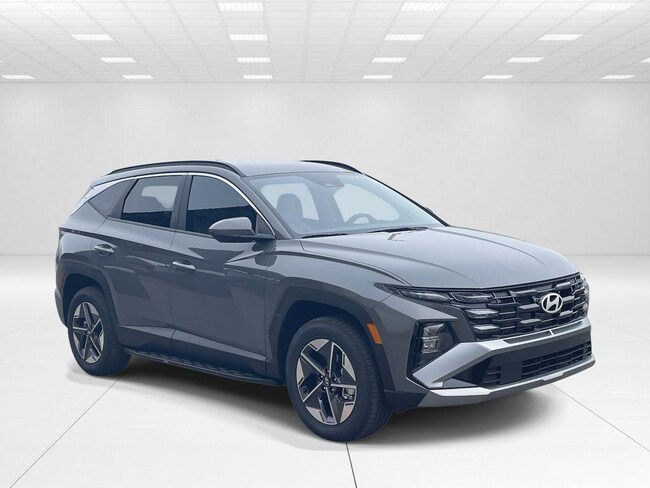 New 2026 Hyundai Tucson SEL AWD SUV near Belmont
