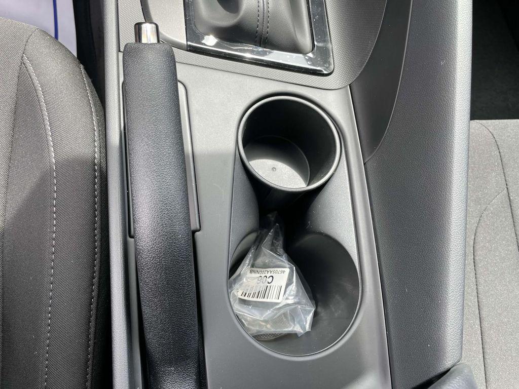 2025 Hyundai Elantra SEL - Photo 29