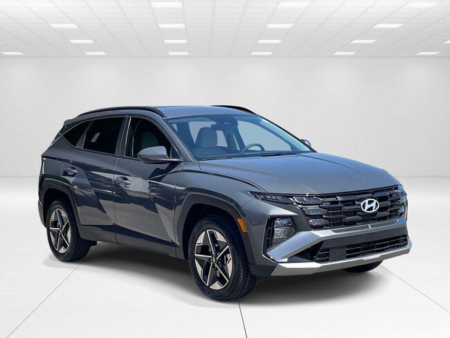 New 2026 Hyundai Tucson SEL AWD SUV near Belmont